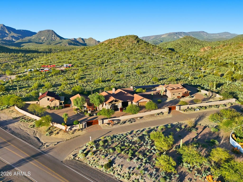 42531 N SPUR CROSS Road, Cave Creek, AZ 85331 — exterior