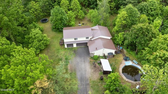 169 McGregor Road, Gloversville, NY 12078