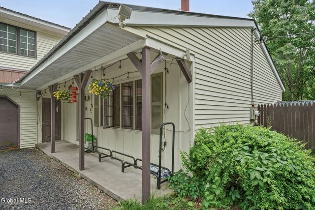 169 McGregor Road, Gloversville, NY 12078