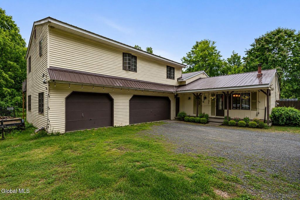 169 McGregor Road, Gloversville, NY 12078