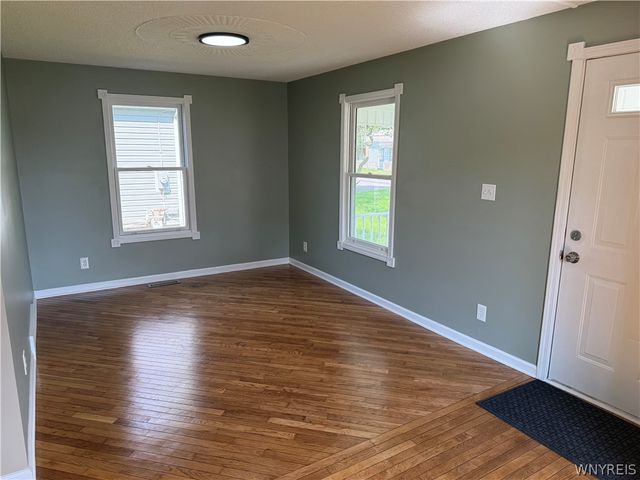 2554 Niagara Road, Wheatfield, NY 14304