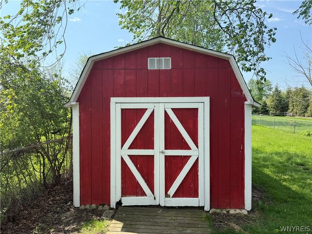 2554 Niagara Road, Wheatfield, NY 14304