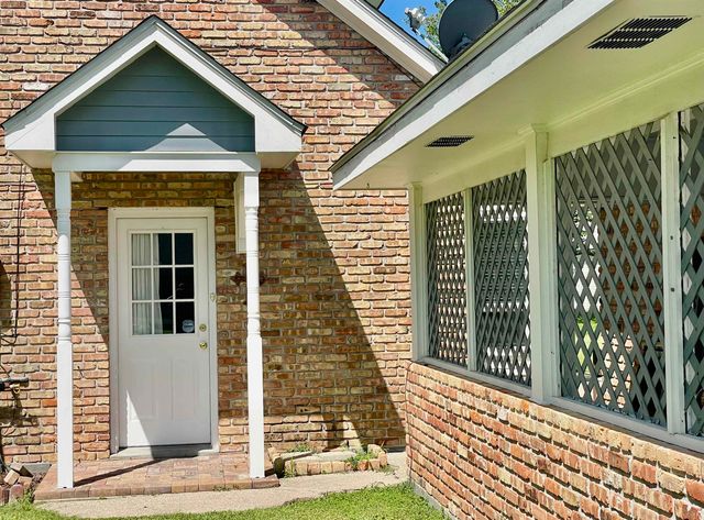 104 Talbot Dr, Houma, LA 70360