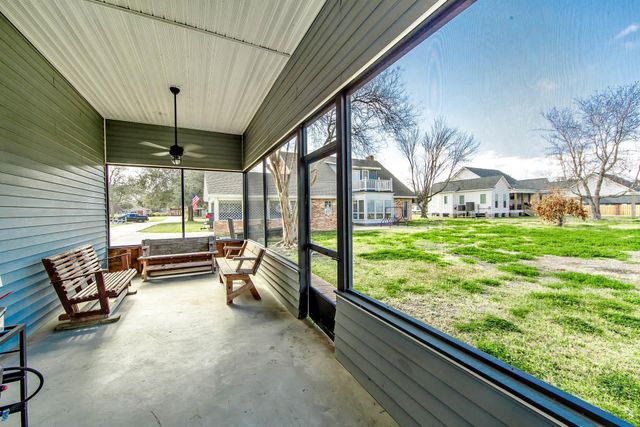 104 Talbot Dr, Houma, LA 70360