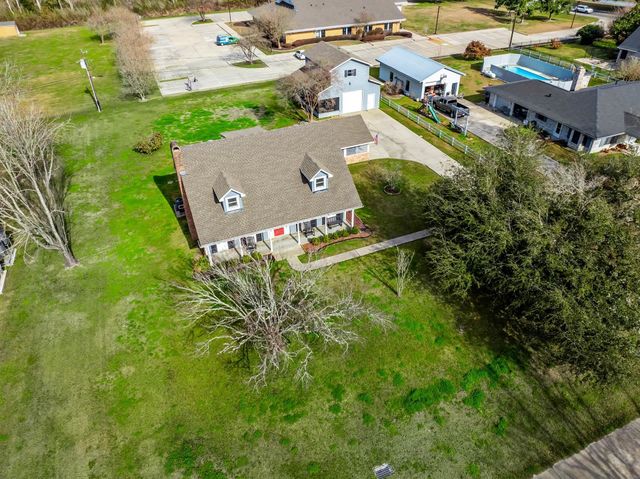 104 Talbot Dr, Houma, LA 70360