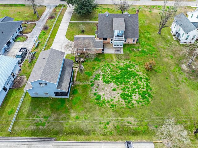 104 Talbot Dr, Houma, LA 70360