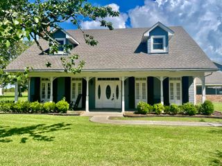 104 Talbot Dr, Houma, LA 70360