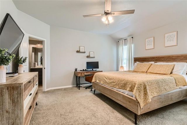 192 James Adkins DR, Kyle, TX 78640
