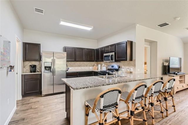 192 James Adkins DR, Kyle, TX 78640