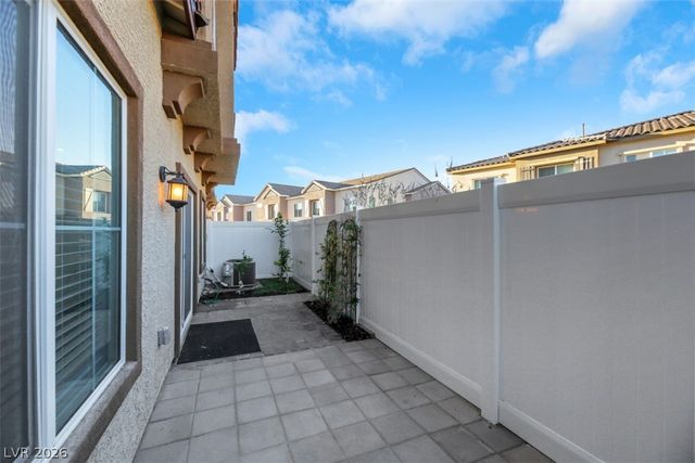 274 Luna Valley Way 912, Henderson, NV 89011