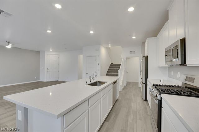 274 Luna Valley Way 912, Henderson, NV 89011