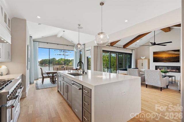 164 Palmer Marsh Place, Mooresville, NC 28117