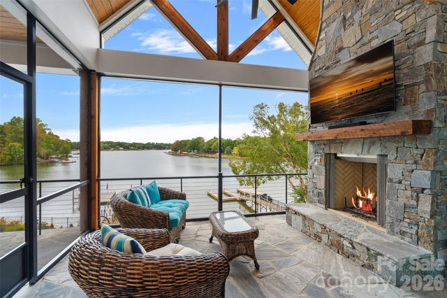 164 Palmer Marsh Place, Mooresville, NC 28117