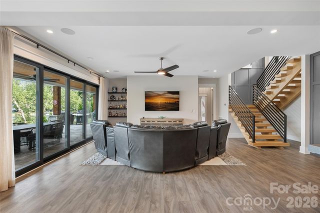 164 Palmer Marsh Place, Mooresville, NC 28117