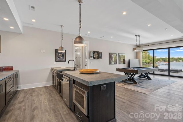 164 Palmer Marsh Place, Mooresville, NC 28117