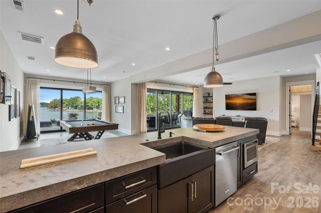 164 Palmer Marsh Place, Mooresville, NC 28117