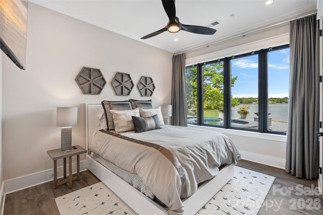 164 Palmer Marsh Place, Mooresville, NC 28117