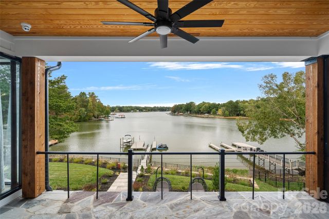 164 Palmer Marsh Place, Mooresville, NC 28117