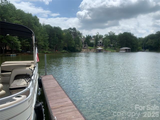 164 Palmer Marsh Place, Mooresville, NC 28117