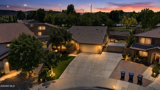 3250 W Avenue K1, Lancaster, CA 93536