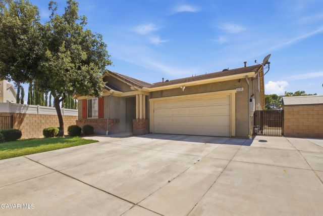 3250 W Avenue K1, Lancaster, CA 93536