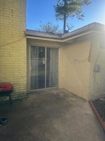 4303 Chestergate Drive, Spring, TX 77373