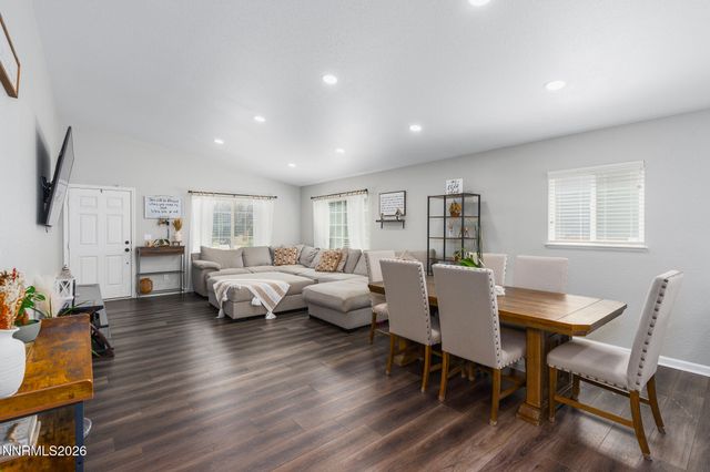 17745 Live Oak Court, Reno, NV 89508
