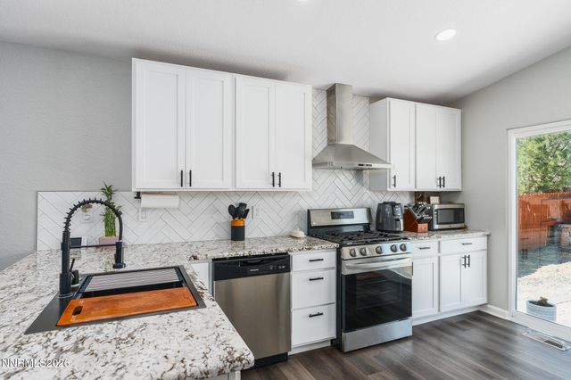 17745 Live Oak Court, Reno, NV 89508