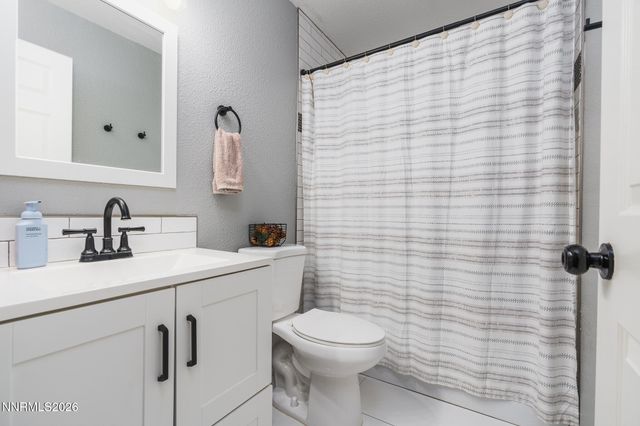 17745 Live Oak Court, Reno, NV 89508