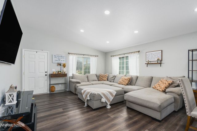 17745 Live Oak Court, Reno, NV 89508