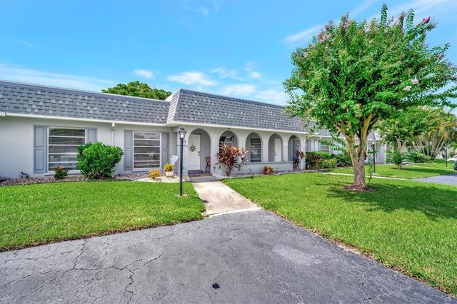 4105 35TH AVENUE W 3, Bradenton, FL 34205