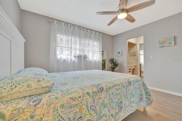 4105 35TH AVENUE W 3, Bradenton, FL 34205