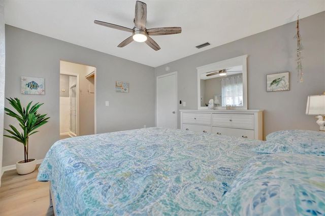 4105 35TH AVENUE W 3, Bradenton, FL 34205
