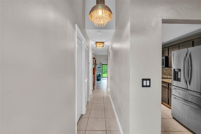 4165 S PINE ISLAND Road 4165, Davie, FL 33328
