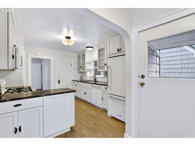 3425 Ne TILLAMOOK St, Portland, OR 97212