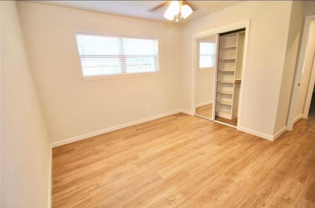 407 Morningside Drive, Friendswood, TX 77546