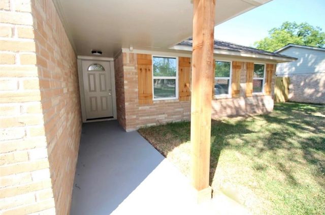 407 Morningside Drive, Friendswood, TX 77546