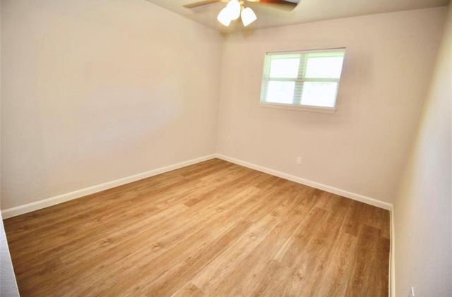 407 Morningside Drive, Friendswood, TX 77546
