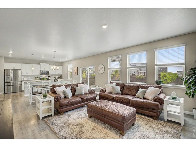 15704 Roslyn St, Thornton, CO 80602