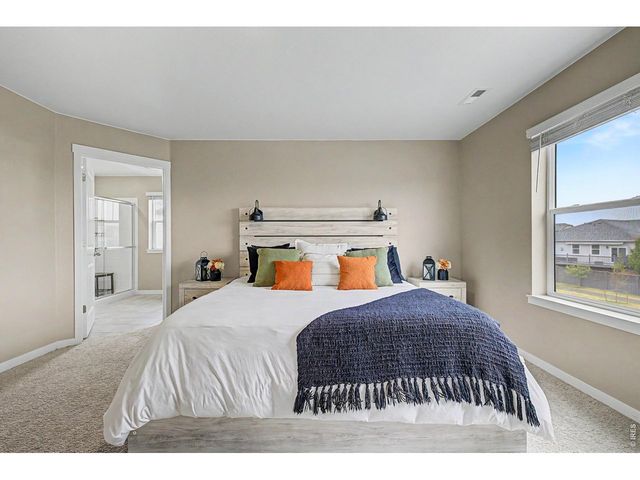 15704 Roslyn St, Thornton, CO 80602