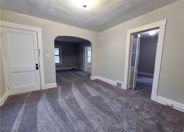 3747 W 47th Place, Cleveland, OH 44102