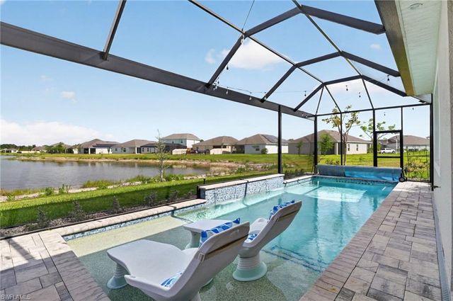 18104 Everson Miles CIR, North Fort Myers, FL 33917