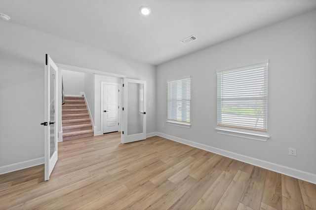 9513 Balmy LN, Manor, TX 78653