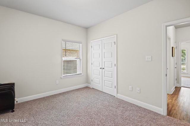 6896 Sweetclover Drive, Ocean Springs, MS 39564