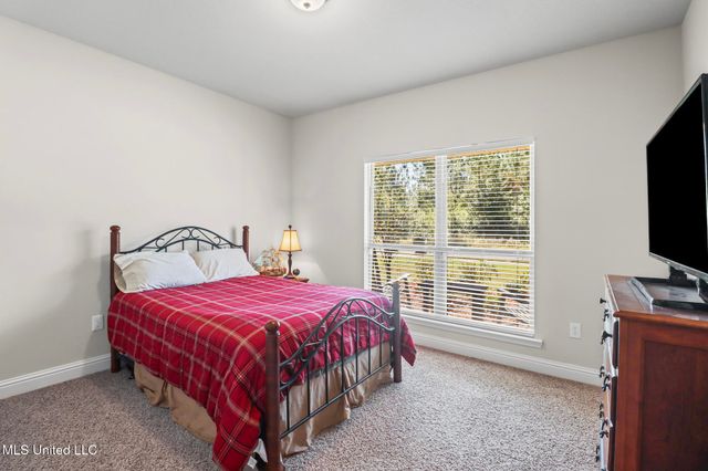 6896 Sweetclover Drive, Ocean Springs, MS 39564