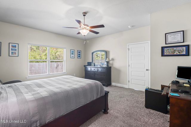 6896 Sweetclover Drive, Ocean Springs, MS 39564