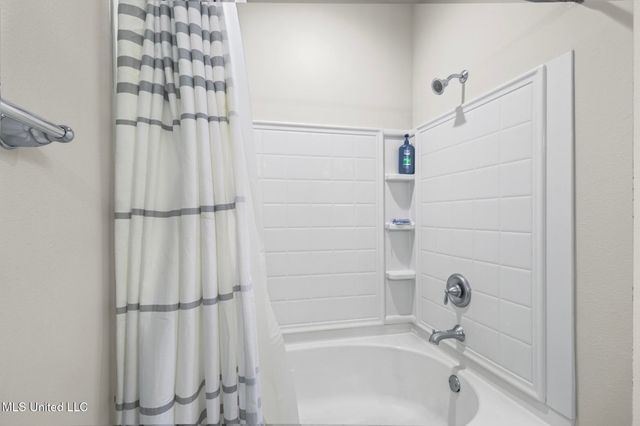 6896 Sweetclover Drive, Ocean Springs, MS 39564