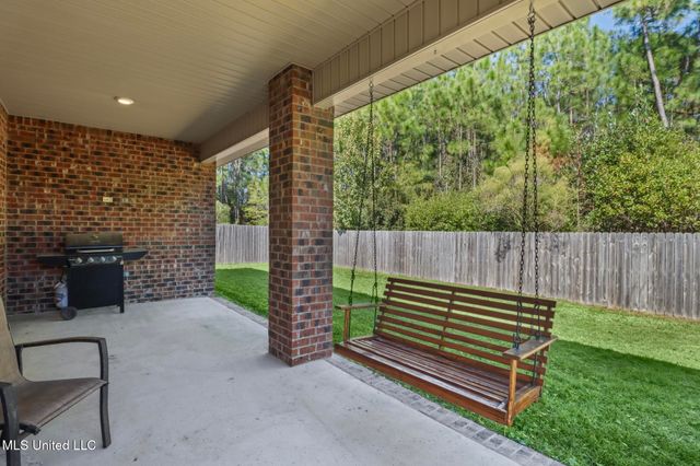 6896 Sweetclover Drive, Ocean Springs, MS 39564