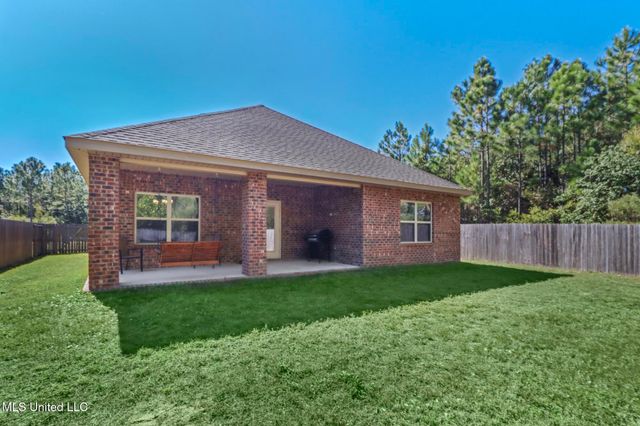 6896 Sweetclover Drive, Ocean Springs, MS 39564