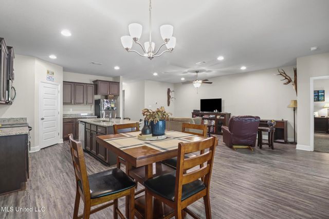 6896 Sweetclover Drive, Ocean Springs, MS 39564